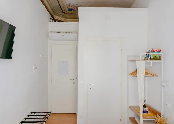 Florence Rooms
